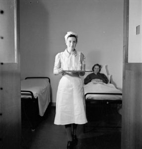 Nurse hospital_wikipedia