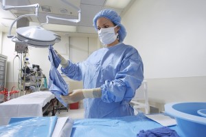 Nurse preparing for surgery 800x500 oncology news australia