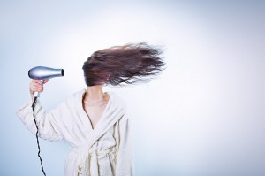 woman hair hair dryer scalp cooling concept chemotherapy induced alopecia concept_oncology news australia